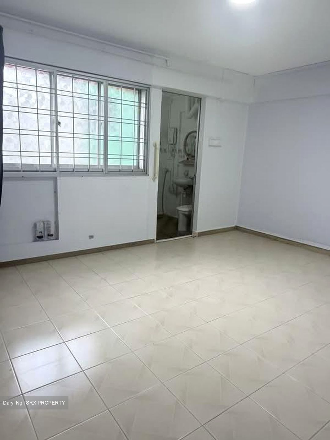 Blk 240 Yishun Ring Road (Yishun), HDB 5 Rooms #575904251